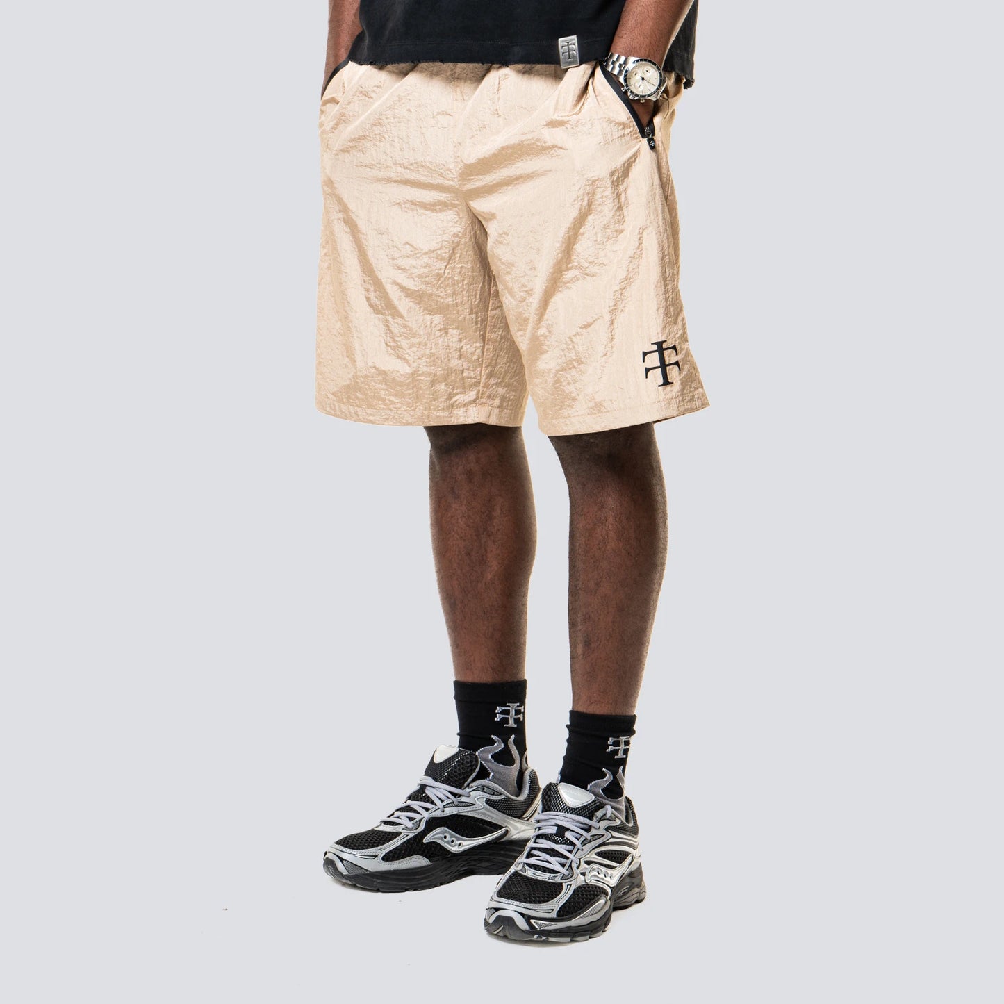 Crinkle Shine Tech Short [GOLD]